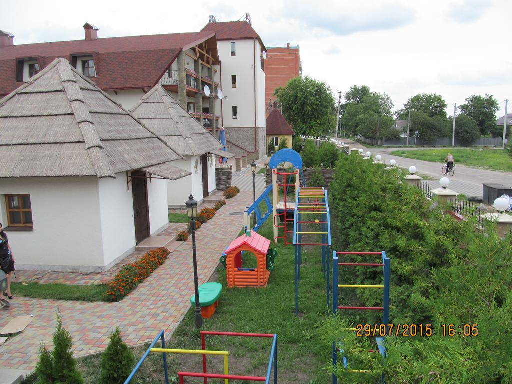 Stara Vezha Hotel Boryspiľ Exteriér fotografie