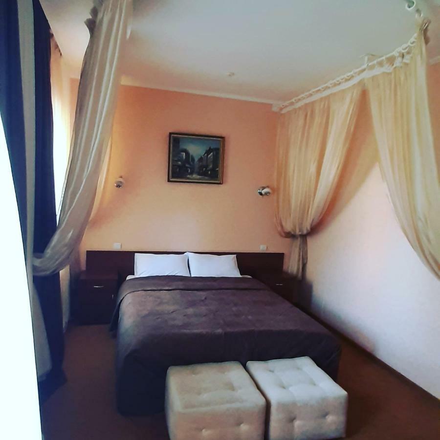 Stara Vezha Hotel Boryspiľ Exteriér fotografie