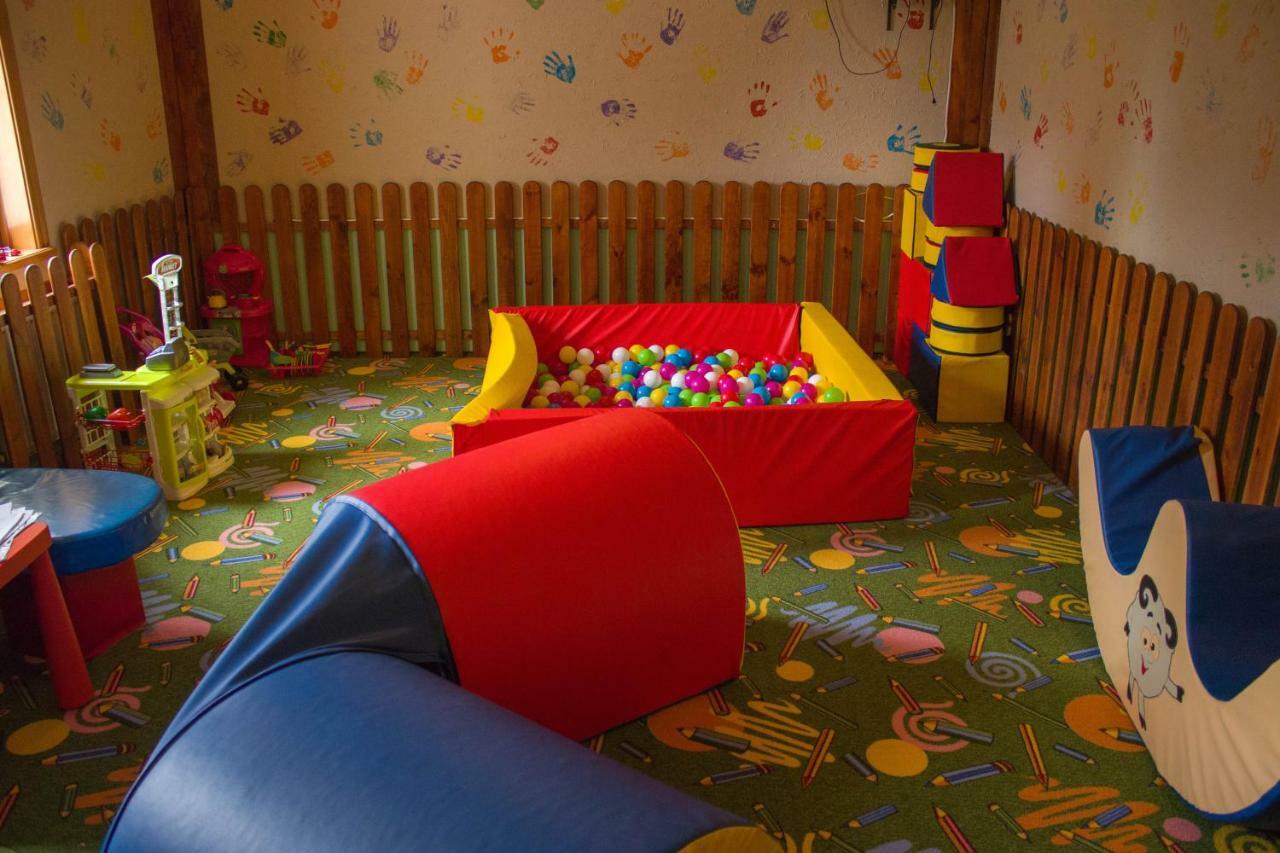 Stara Vezha Hotel Boryspiľ Exteriér fotografie