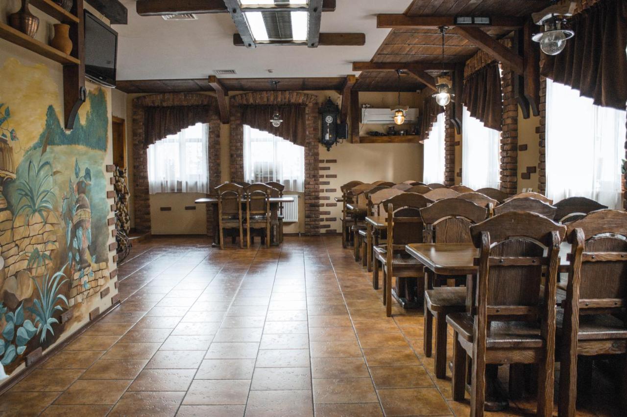 Stara Vezha Hotel Boryspiľ Exteriér fotografie