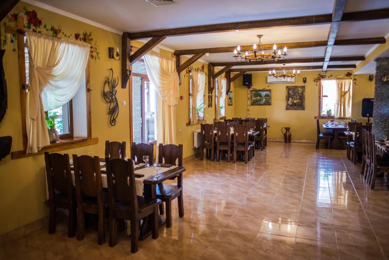 Stara Vezha Hotel Boryspiľ Exteriér fotografie