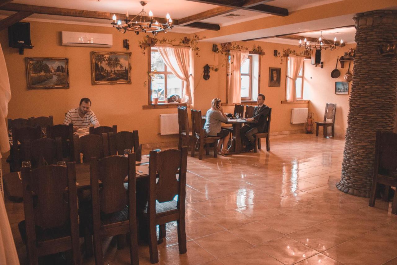 Stara Vezha Hotel Boryspiľ Exteriér fotografie