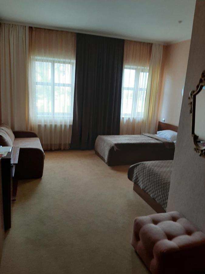 Stara Vezha Hotel Boryspiľ Exteriér fotografie